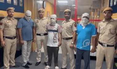 नई दिल्ली: फिल्म 'स्पेशल 26' की तर्ज पर कॉल सेंटर में हुई आठ लाख की लूट, मुस्लिम धर्मगुरु समेत सात अरेस्ट