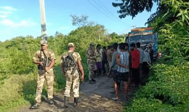 धनबाद: पुटकी में ग्रामीणों ने पकड़ा 60 टन चोरी का कोयला, किया पुलिस के हवाले 