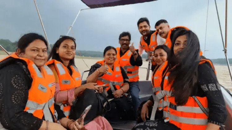 झारखंड: सियासी संकट के बीच खूंटी के लतरातू में पिकनिक मनाकर रांची लौटे UPA  के सभी MLA