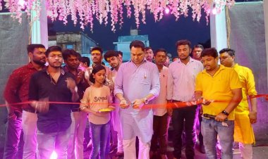 धनबाद: रणविजय सिंह ने करकेन्द में गणेश पूजा पंडाल का किया उद्घाटन