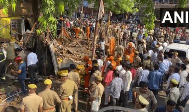 उत्तर प्रदेश: प्रयागराज में घर का छज्जा गिरने से पांच लोगों की मौत, 10 घायल