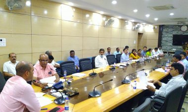 धनबाद: जरुरतमंदों को प्रदान करे मुख्यमंत्री स्वास्थ्य सहायता योजना का लाभ: डीसी