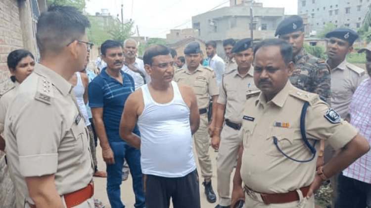 बिहार: लखीसराय में सीआइडी ASP के घर के पास पटाखों का सीरियल ब्लास्ट, 30 धमाकों से दहशत