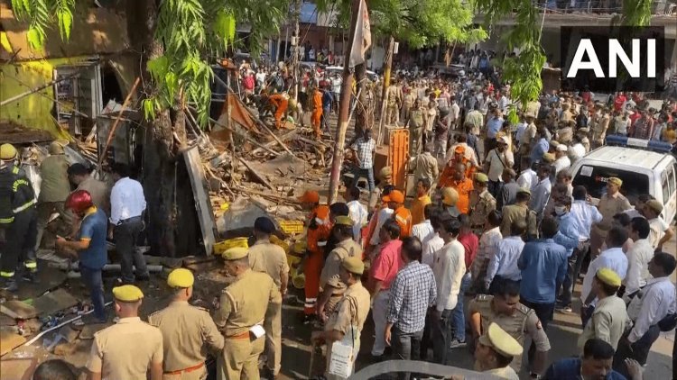 उत्तर प्रदेश: प्रयागराज में घर का छज्जा गिरने से पांच लोगों की मौत, 10 घायल