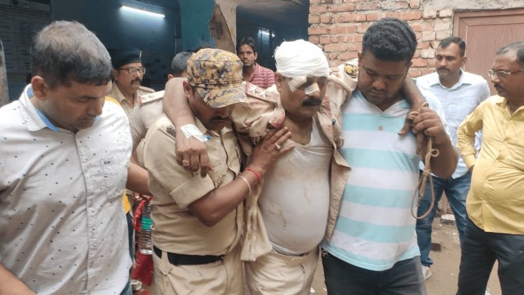 बिहार: कटिहार में पुलिस हवालात में युवक की मौत के बाद बवाल, एक दर्जन पुलिसकर्मी जख्मी