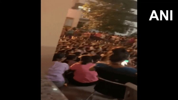 Chandigarh University Girls Hostal MMS Scandel: छात्र-छात्राओं का हंगामा, आरोपी लड़की अरेस्ट