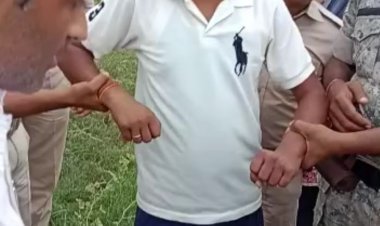 धनबाद : ACB ने तोपचांची ब्लॉक ऑफिस के कंप्यूटर ऑपरेटर को चार हजार रुपये घूस लेते दबोचा