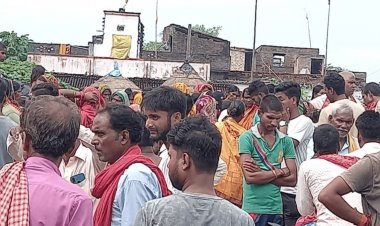 बिहार: पश्चिम चंपारण में महिला ने तीन बच्चों के साथ नाले में डूब कर दे दी जान