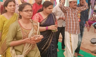 धनबाद की रूरल एसपी रिष्मा रमेशन कर रही हैं छठ पूजा, लातेहार SP अंजनी अंजन  ने  उठाया दउरा