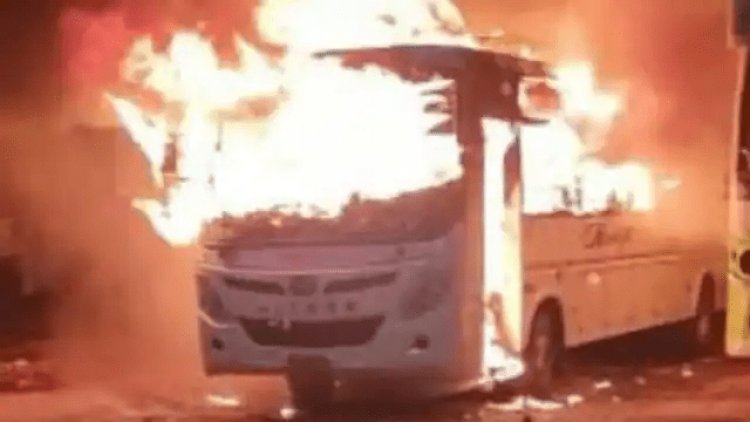 रांची: दिवाली पर बस में दीया जलाकर सोए ड्राइवर और खलासी, आग लगने से दोनों जिंदा जल गये