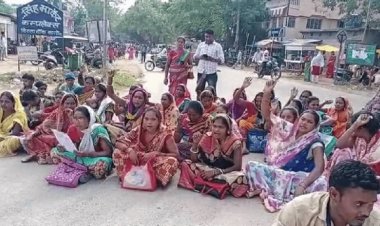 सिमडेगा: युवती की रहस्यमय मौत, विरोध में रोड जाम, प्रदर्शन