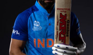 विराट कोहली टी 20 वर्ल्ड कप 2022 में सबसे ज्यादा रन बनाने वाले बैट्समैन बने,  220 की औसत से बनायें हैं रन