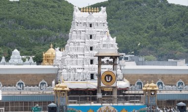 तिरुपति मंदिर के पास है 2.26 लाख करोड़ की संपत्ति, 10.3 टन गोल्ड और 16 हजार करोड़ रुपये बैंकों में जमा