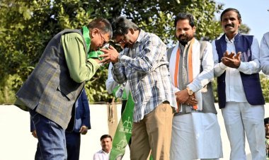 झारखंड: BJP के एक्स एमएलए MLA जयप्रकाश वर्मा JMM में शामिल,CM हेमंत सोरेन ने किया स्वागत