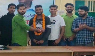 उत्तर प्रदेश : स्विगी, जोमैटो के डिलीवरी ब्वाय ने किया BHU टॉप, 10 दिसंबर को दीक्षा समारोह में मिलेगा गोल्ड मेडल