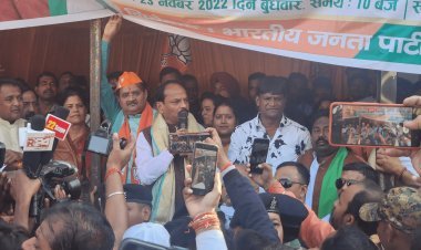 झारखंड: खनिज राजस्व लूटने वाले सारे लोग जल्द होटवार जेल में होंगे: रघुवर दास