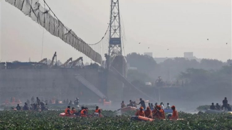 Morbi Bridge Collapse: दो नवंबर को गुजरात में राजकीय शोक, पुलिस ने नौ लोगों को किया अरेस्ट