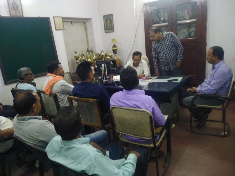 BCCL की धनसार कोलियरी मैनेजमेंट और युवा बेरोजगार मंच के बीच वार्ता, लोडिंग के लिए  एक और ट्रक की मांग