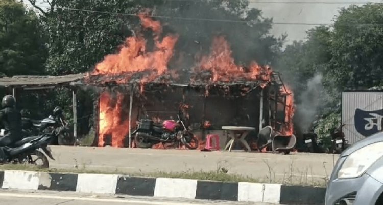 धनबाद : मघुबन में इलिगल कोल के धंधे में वर्चस्व को लेकर दो पक्षों में खूनी संघर्ष, बमबाजी व फायरिंग, अगलगी