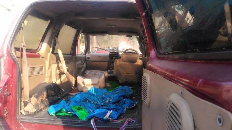 धनबाद: अब Tavera से हो रही थी गायों की तस्करी, टोल प्लाजा का बैरियर तोड़ भागे, मैथन पुलिस ने दबोचा