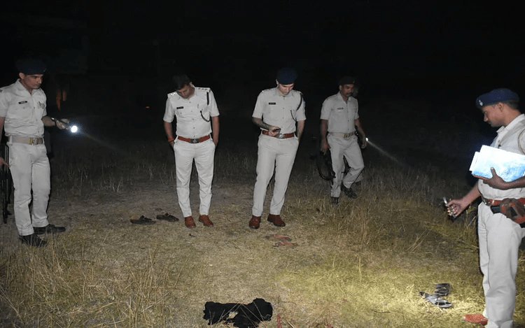 झारखंड: देवघर के सलौनाटांड़ में जमीन विवाद में बमबाजी, एक की मर्डर, नाबालिग सहित दो घायल