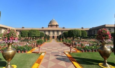 Mughal Garden: राष्ट्रपति भवन के मुगल गार्डन का बदला नाम, अब अमृत उद्यान के नाम से जाना जायेगा