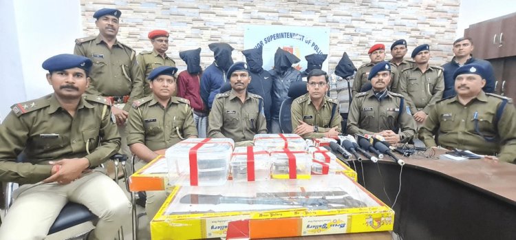 जमशेदपुर: बिजनसमैन के घर हुई 2.10 करोड़ की चोरी का खुलासा, मास्टरमाइंड भाई समेत चोर गैंग के छह अरेस्ट