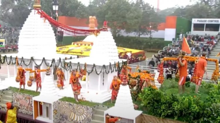Repuplic Day 2023 : कर्तव्य पथ पर झारखंड ने निकाली बैद्यनाथ मंदिर व बिरसा मुंडा सुंदर झांकी