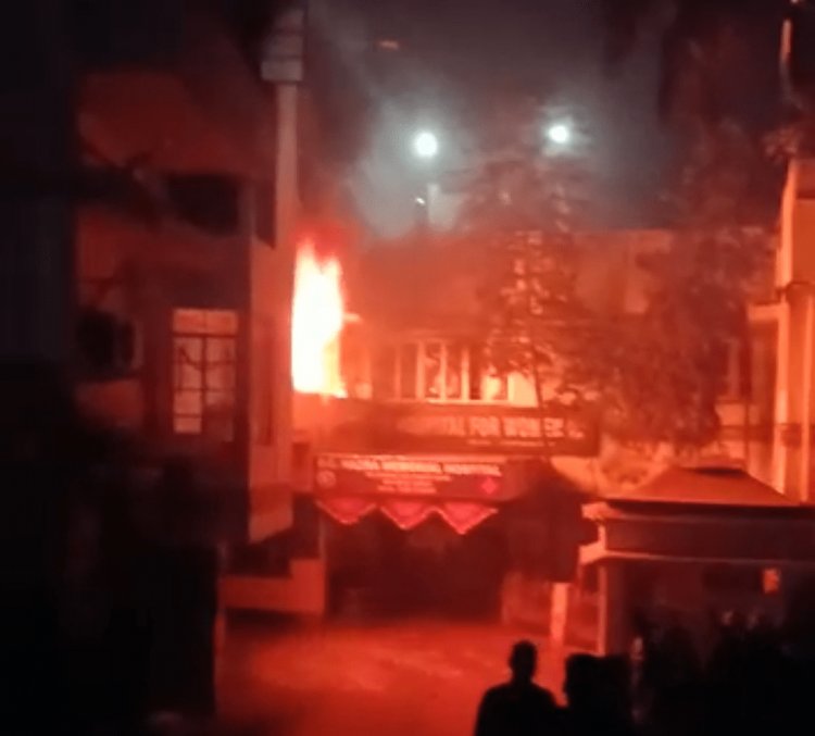 Dhanbad Fire Accident: CC हाजरा हॉस्पिटल में लगी आग, डॉ विकास हाजरा व डॉ प्रेमा हाजरा समेत पांच की मौत