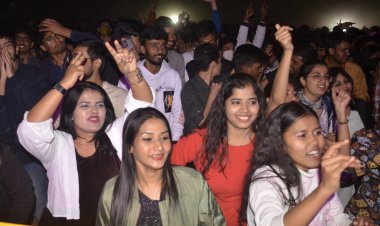 IIT ISM cultural fest Srijan: सेकेंड डे 15 इवेंट हुए,ग्लैमर, फैशन, डांस और धमाकेदार म्यूजिक पर झूमे स्टूडेंट