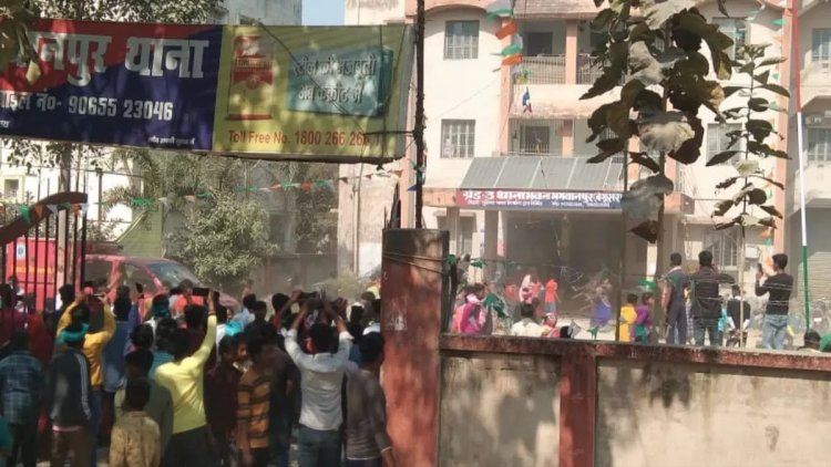 Bihar: Begusarai में युवक की मर्डर, भगवानपुर में बवाल, भीड़ ने पुलिस स्टेशन पर किया पथराव