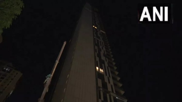Mumbai : वर्ली में बहुमंजिला बिल्डिंग से गिरे पत्थर, दो की मौत