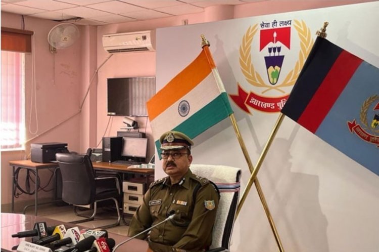 Jharkhand: DGP अजय कुमार सिंह ने पदभार संभाला,  कहा- स्टेट में अमन चैन कायम करने का काम करेंगे
