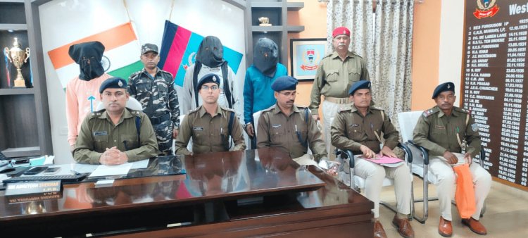 Jharkhand: वीडियो कॉल पर बात करने के लिए पिता व दो भाइयों ने मिलकर की लड़की की मर्डर, पुलिस ने तीन को किया अरेस्ट