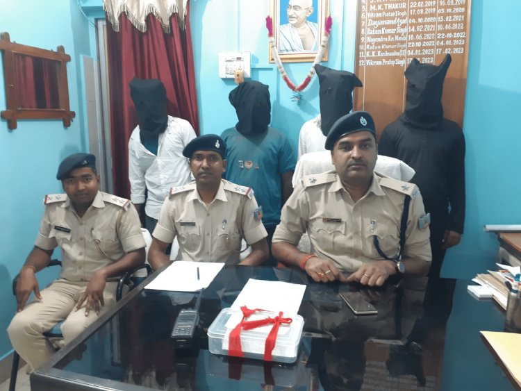 Jharkhand: देवघर पुलिस को मिली सफलता, लूट और मर्डर की प्लानिंग कर रहे चार युवक लोडेड कट्टा के साथ अरेस्ट