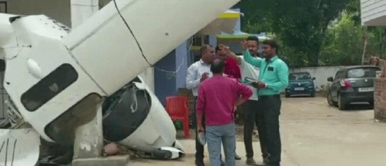 Dhanbad: ग्लाइडर हादसा की जांच शुरू, इंजन के बंद होने से हुई दुर्घटना