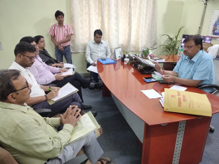 Dhanbad: पीसी एंड पीएनडीटी जिला सलाहकार समिति की समीक्षात्मक बैठक