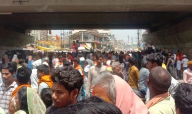 Bihar: कैमूर में ट्रक ने बाइक, ई-रिक्शा और ऑटो को रौंदा, दो की मौत, आधा दर्जन लोग घायल