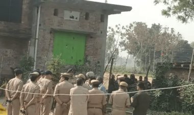 Uttar Pradesh: आजमगढ़ में ट्रिपल मर्डर, मां-बाप और बहन को कुल्हाड़ी से काट मार डाला, आरोपी युवक फरार 