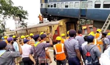 Dhanbad: एक्सीडेंट से निबटने के लिए रेलवे और NDRF का मॉक ड्रील