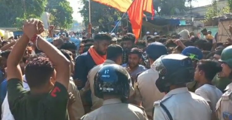 Jharkhand: साहिबगंज में हनुमान जी की प्रतिमा किया क्षतिग्रस्त, हंगामा, पुलिस लाठीचार्ज