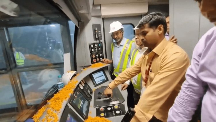 West Bengal First Underwater Metro : कोलकाता मेट्रो ने रचा इतिहास, गंगा नदी के नीचे चली पहली Metro ट्रेन