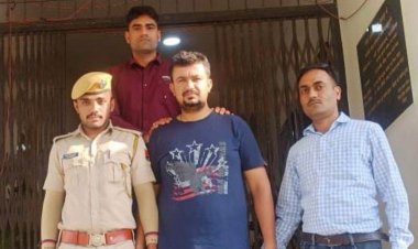 Rajasthan: मकान मालिक ने किरायेदार लड़कियों के कमरे और बाथरूम में लगाये थे कैमरे, मोबाइल में देखता वीडियो