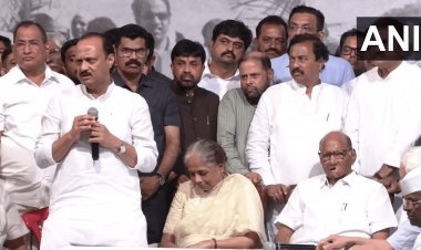 Sharad Pawar ने NCP प्रसिडेंट पोस्ट से दिया इस्तीफा, पार्टी कार्यकर्ता मानने को तैयार नहीं