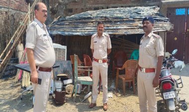 Jharkhand one thousand crores Illegal stone mining case : फरार दाहु यादव की संपत्ति पुलिस ने किया कुर्क