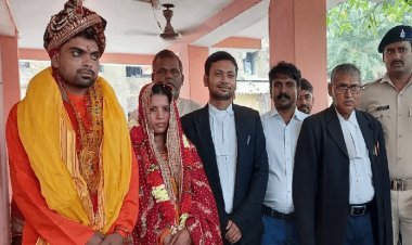 Sitamarhi कोर्ट कैंपस में हथकड़ी पहने दुल्हे ने लिये सात फेरे, दुल्हन की मांग में भरा सिंदूर