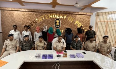 Jharkhand: लातेहार में बड़ी घटना की प्लानिंग विफल,  पुलिस ने PLFI के छह उग्रवादियों को किया अरेस्ट, आर्म्स जब्त