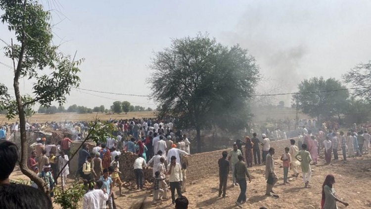 MIG-21 Jet Crash: राजस्थान में घर की छत पर गिरा मिग-21, हनुमानगढ़ के तीन लोगों की मौत, दोनों पायलट सुरक्षित