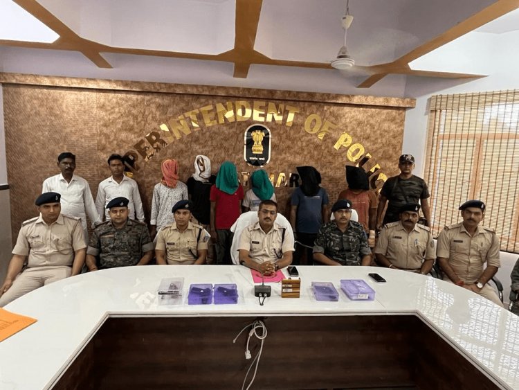 Jharkhand: लातेहार में बड़ी घटना की प्लानिंग विफल, पुलिस ने PLFI के छह उग्रवादियों को किया अरेस्ट, आर्म्स जब्त