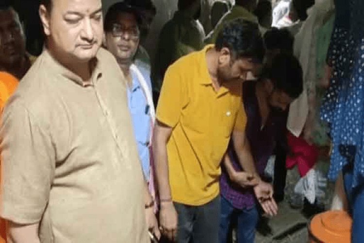 Dhanbad : पुराना बाजार बाजार चेंबर ऑफ कॉमर्स पूर्व अध्यक्ष सोहराब खान की दुकान पर फेंका बम